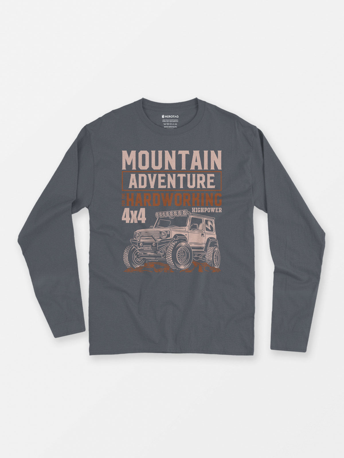 Mountain Adventure - Long Sleeve T-Shirt