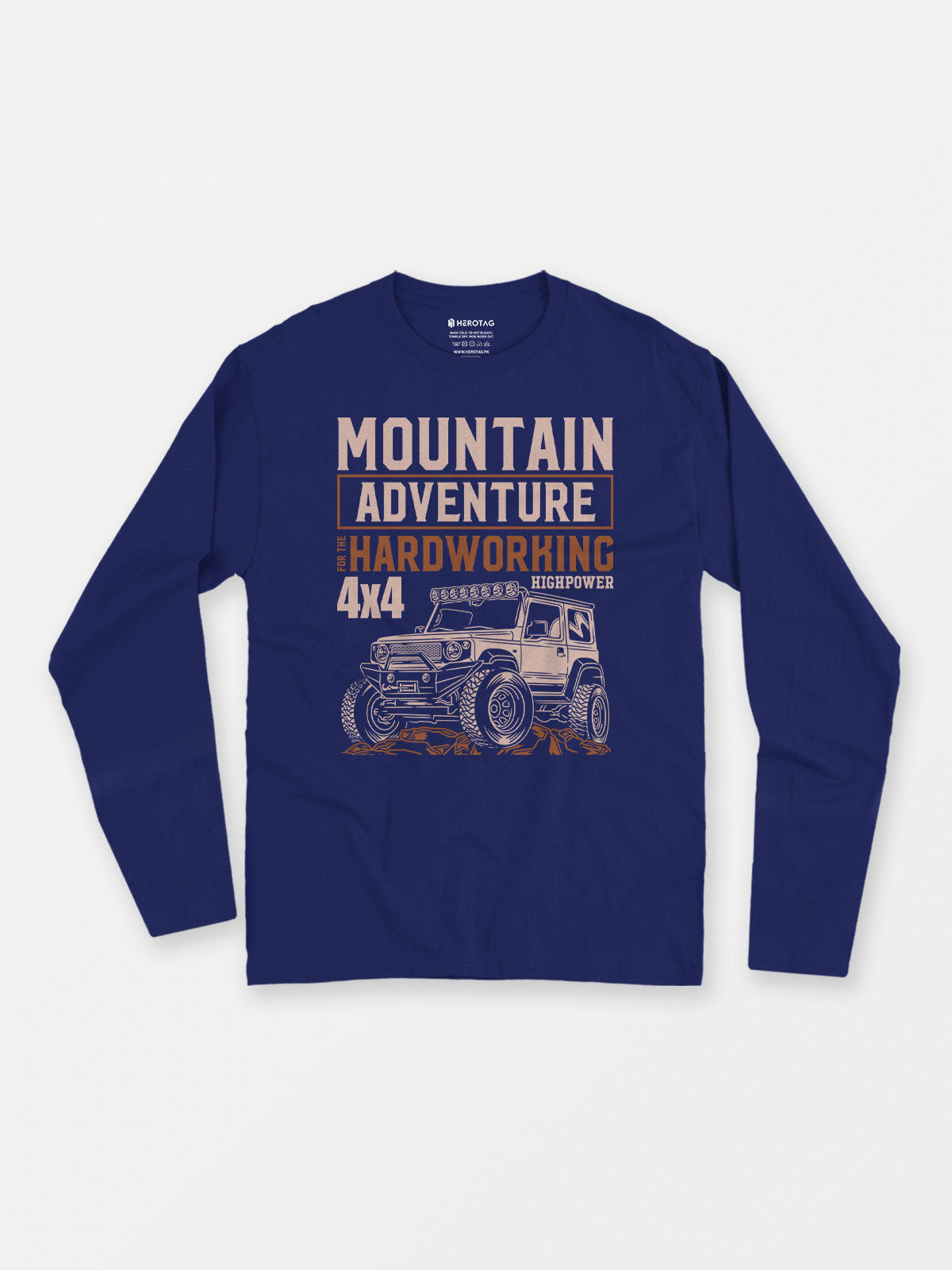 Mountain Adventure - Long Sleeve T-Shirt