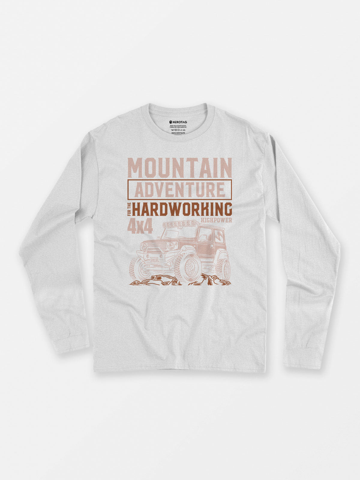 Mountain Adventure - Long Sleeve T-Shirt